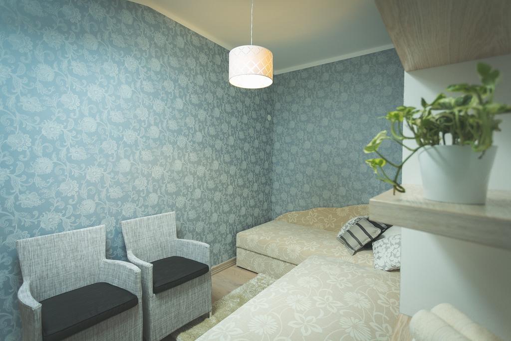 Arina Guest Apartment Kuressaare Room photo
